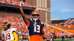 Pat Bryant: College| Number| College stats| Is playing today| Illinois