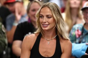 Sophie Cunningham: Comments olivia miles| Wife| Height| Age