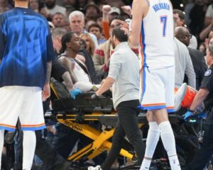 Anthony Edwards: Surgery| Knee surgery| What happened to| Injury