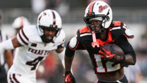 Jesse Legree: Oregon state| Stats| 247| High school| Age| 40 time