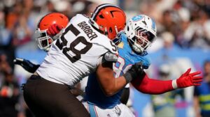 Jeffery Simmons: Will play monday| Trade details| Highlights| Gun