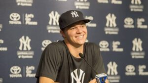 Sonny Gray: Neck| Salary| Why does wear his hat like that| Spotrac